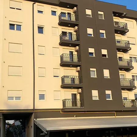 Apartment Lux *