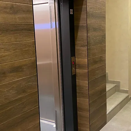 아파트 Lux Indija